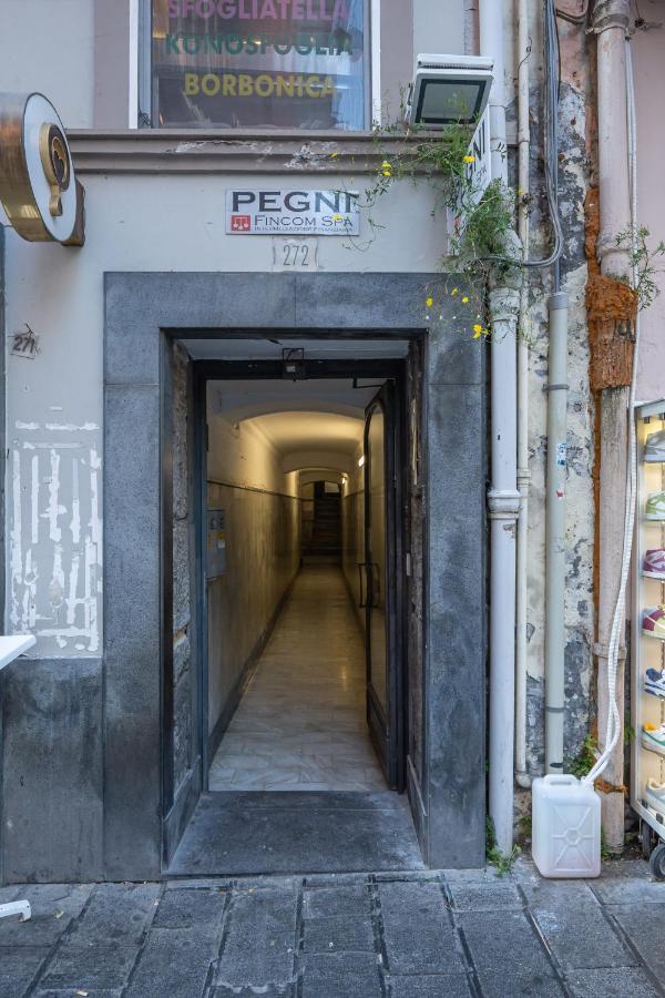 Bed and Breakfast Teatro Toledo 272 Neapel Exterior foto